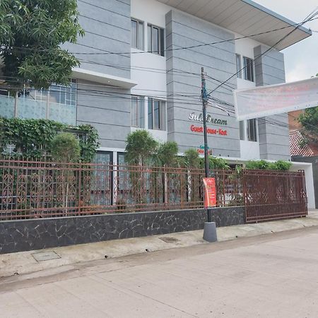 Reddoorz Plus @ Cirebon City Center Buitenkant foto