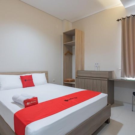 Reddoorz Plus @ Cirebon City Center Buitenkant foto