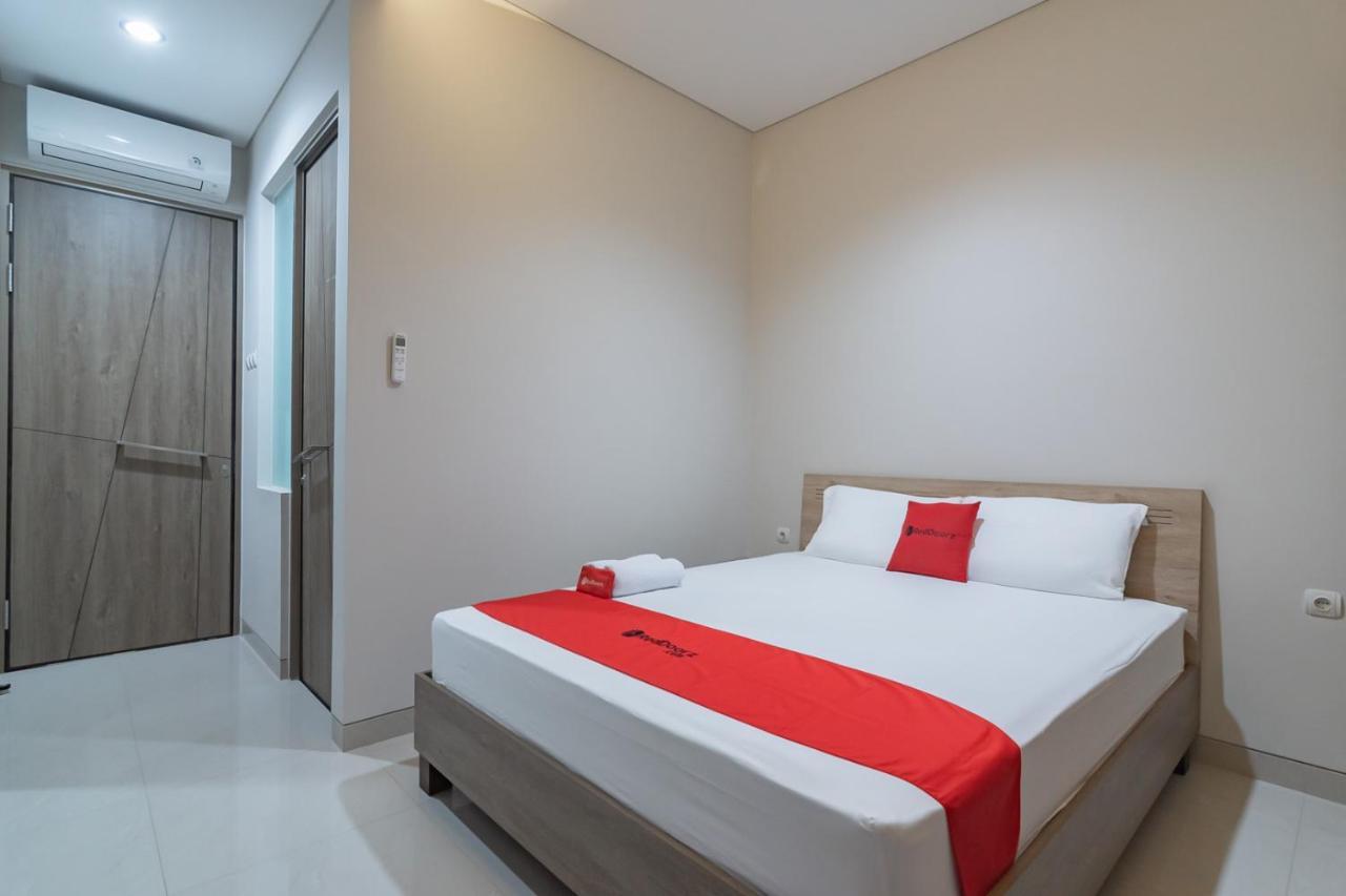 Reddoorz Plus @ Cirebon City Center Buitenkant foto